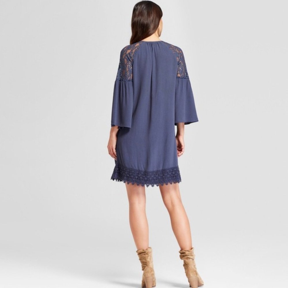 Knox Rose Lace Trim Bell Sleeve Shift Dress With Tassel - Picture 2 of 13